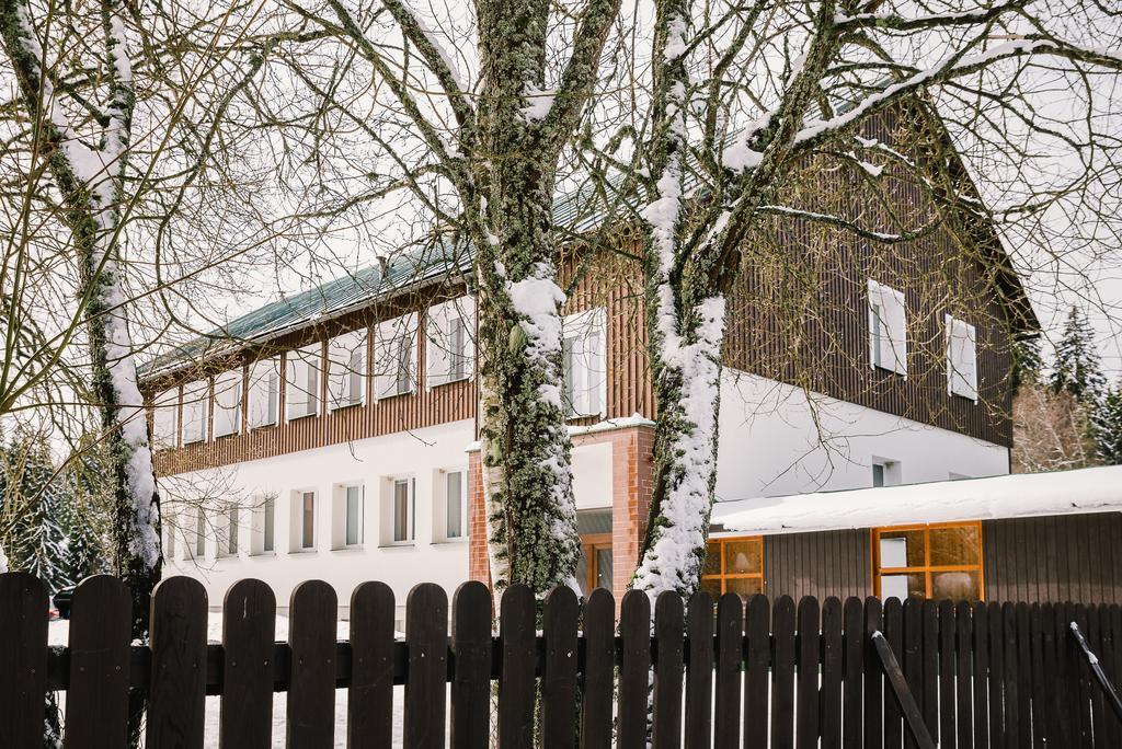 Penzion U Pstruha Modrava Exterior photo